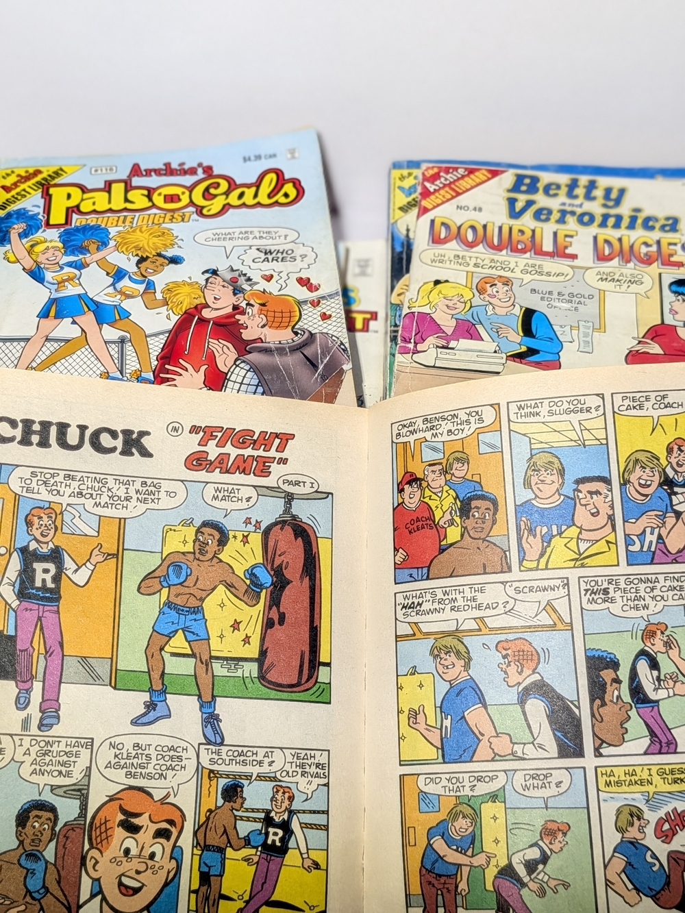 Vintage Archie Comics Double Digest Lot β Pals 'N Gals & Betty and Veronica - Picture 5 of 6